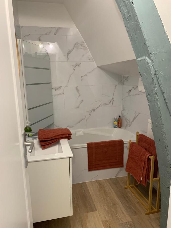 Charmant Appartement Renove 贝叶 外观 照片